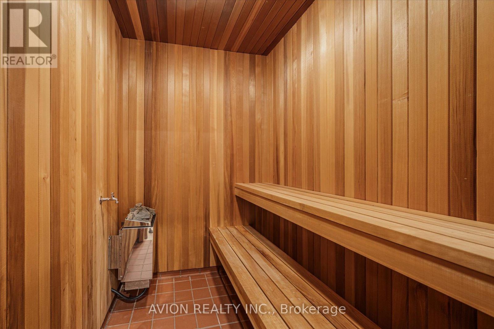 72 Lord Seaton Road, Toronto, Ontario  M2P 1K5 - Photo 37 - C12410177