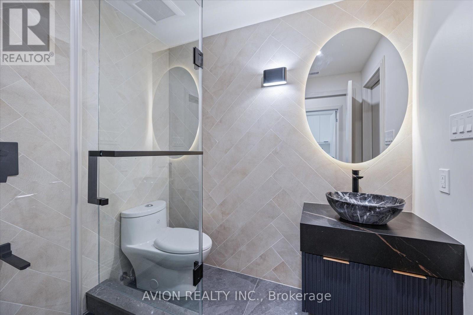 72 Lord Seaton Road, Toronto, Ontario  M2P 1K5 - Photo 39 - C12410177