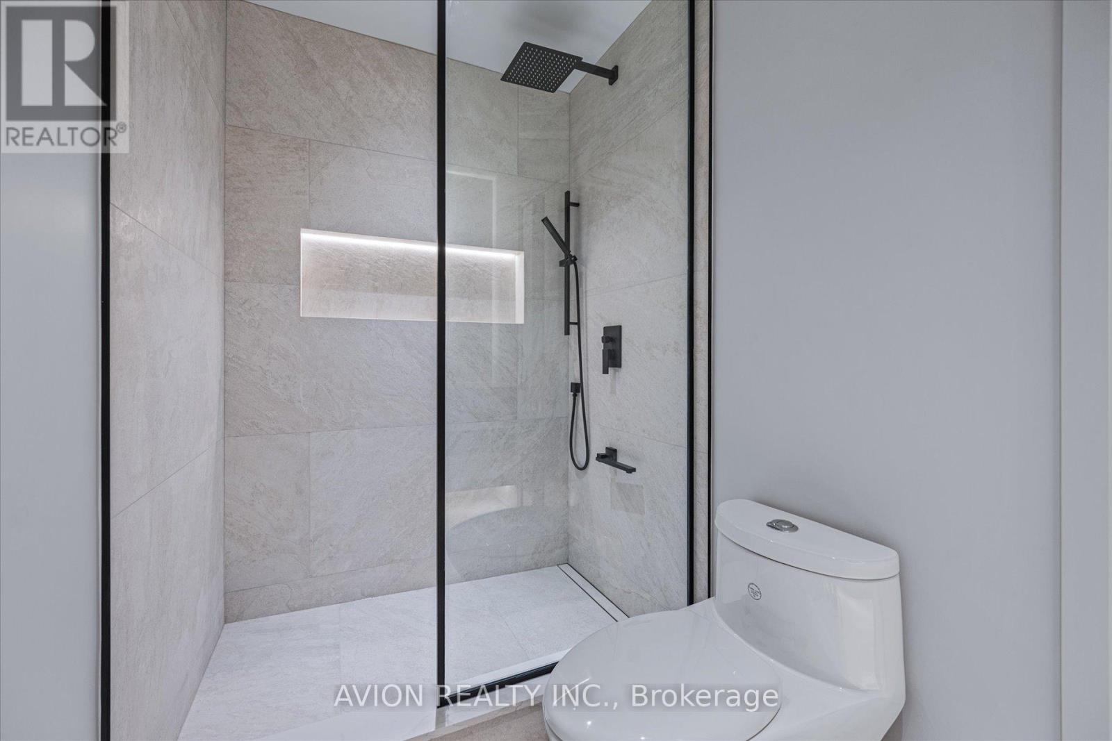 72 Lord Seaton Road, Toronto, Ontario  M2P 1K5 - Photo 40 - C12410177