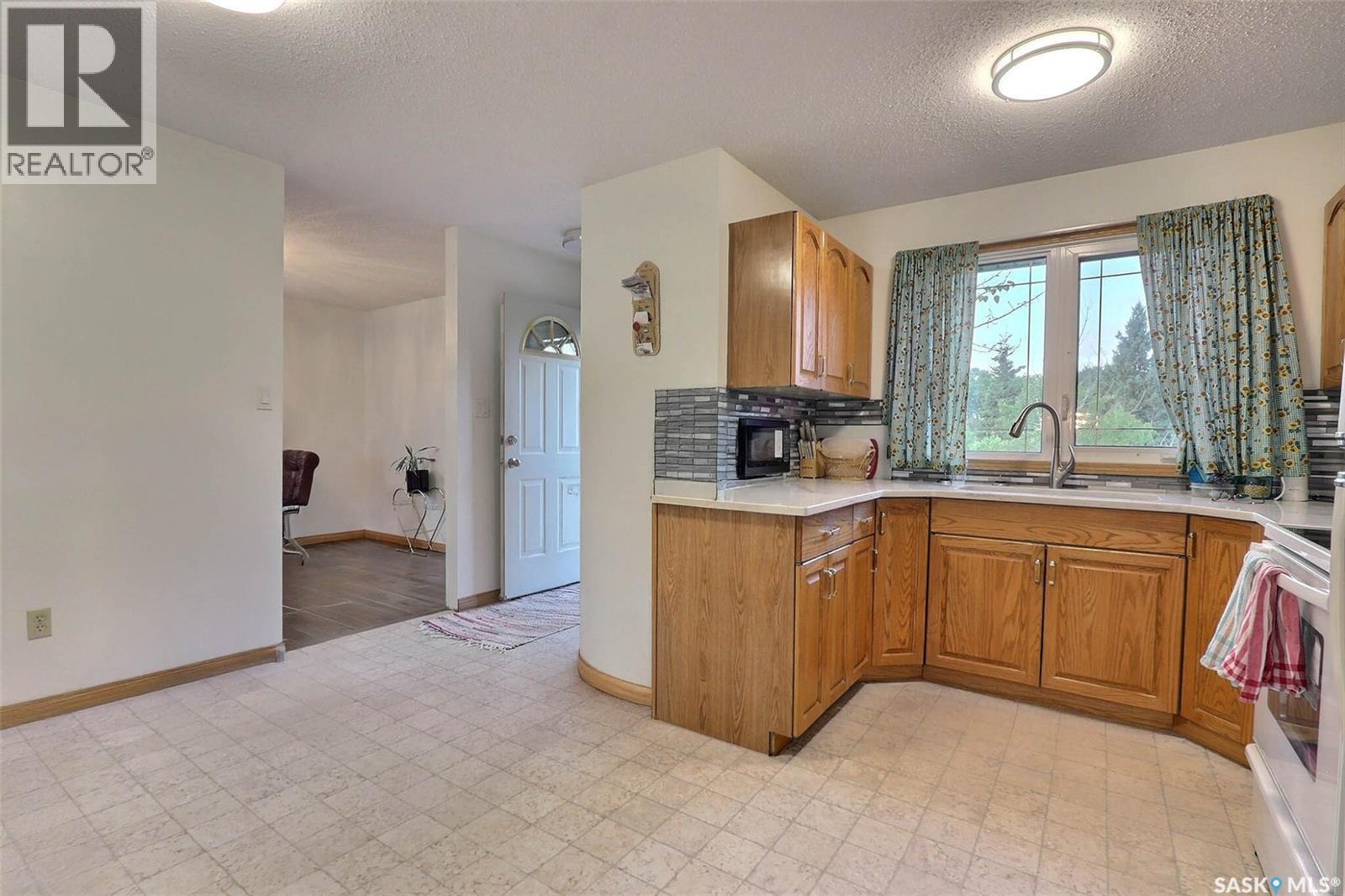 Spruce Home Acreage, Buckland Rm No. 491, Saskatchewan  S0J 2N0 - Photo 6 - SK018671