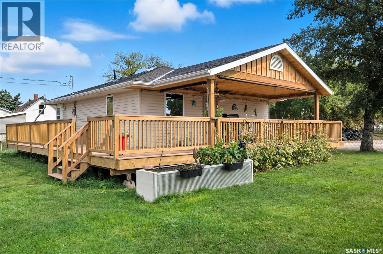 16 Walsh Street, Qu'appelle, Saskatchewan  S0G 4A0 - Photo 3 - SK018666