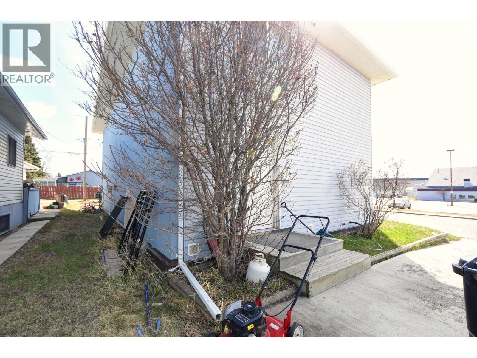 9706-9708 96 Avenue, Fort St. John, British Columbia  V1J 4N6 - Photo 16 - R3049129