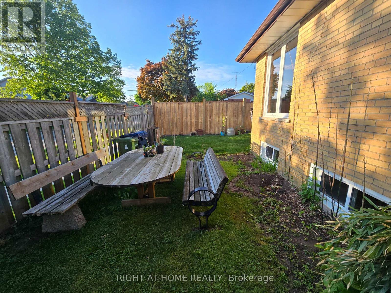 2 Emmeline Crescent, Toronto (Agincourt South-Malvern West), Ontario  M1S 1L2 - Photo 4 - E12410113