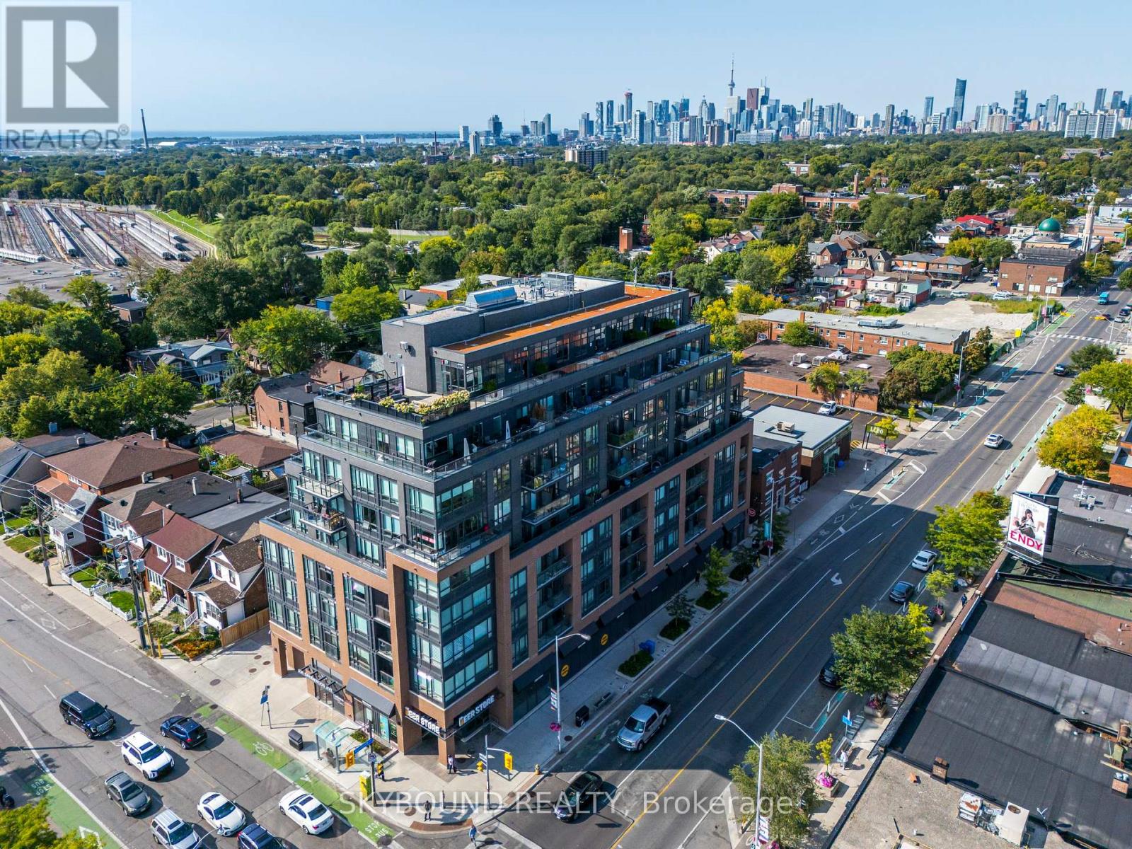 # 703 - 630 Greenwood Avenue, Toronto (Blake-Jones), Ontario  M4J 0A8 - Photo 2 - E12410117