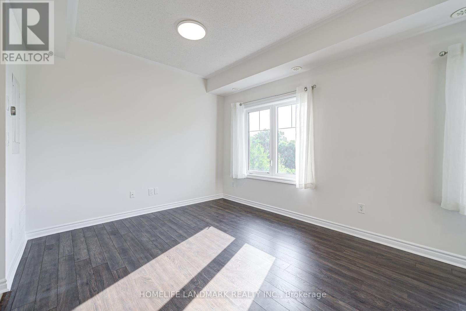8 - 9 Eaton Park Lane, Toronto (L'amoreaux), Ontario  M1W 0A5 - Photo 17 - E12410122