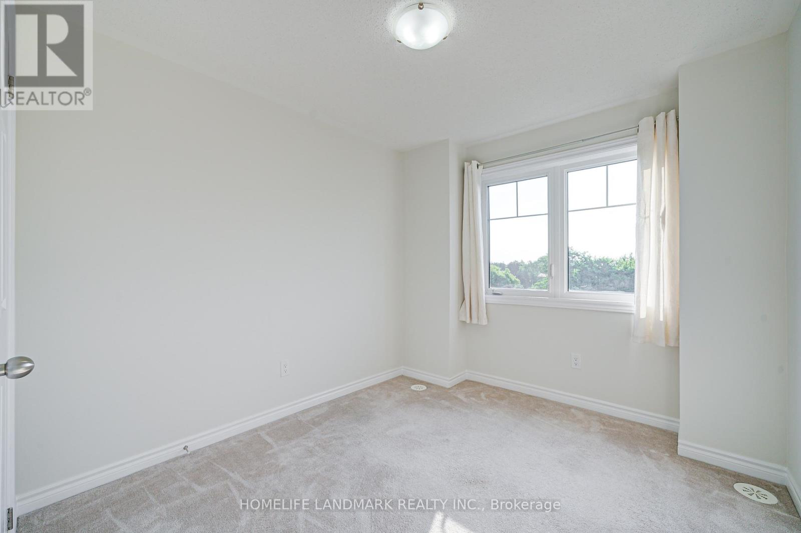 8 - 9 Eaton Park Lane, Toronto (L'amoreaux), Ontario  M1W 0A5 - Photo 23 - E12410122