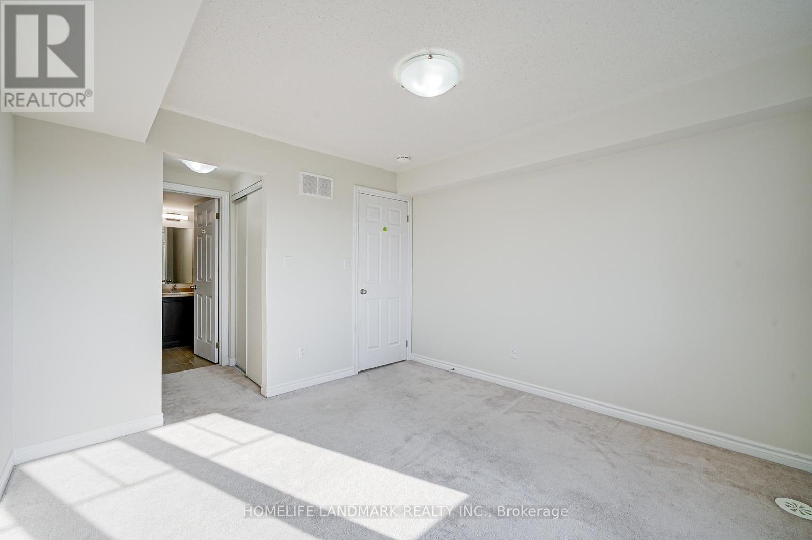 8 - 9 Eaton Park Lane, Toronto (L'amoreaux), Ontario  M1W 0A5 - Photo 28 - E12410122