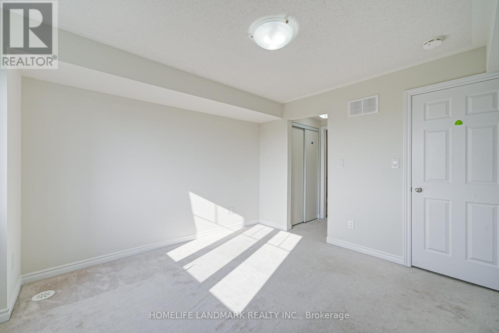8 - 9 Eaton Park Lane, Toronto (L'amoreaux), Ontario  M1W 0A5 - Photo 29 - E12410122