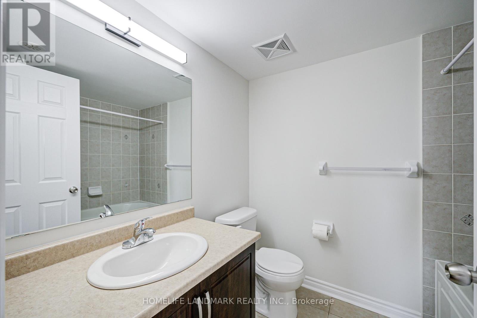 8 - 9 Eaton Park Lane, Toronto (L'amoreaux), Ontario  M1W 0A5 - Photo 32 - E12410122