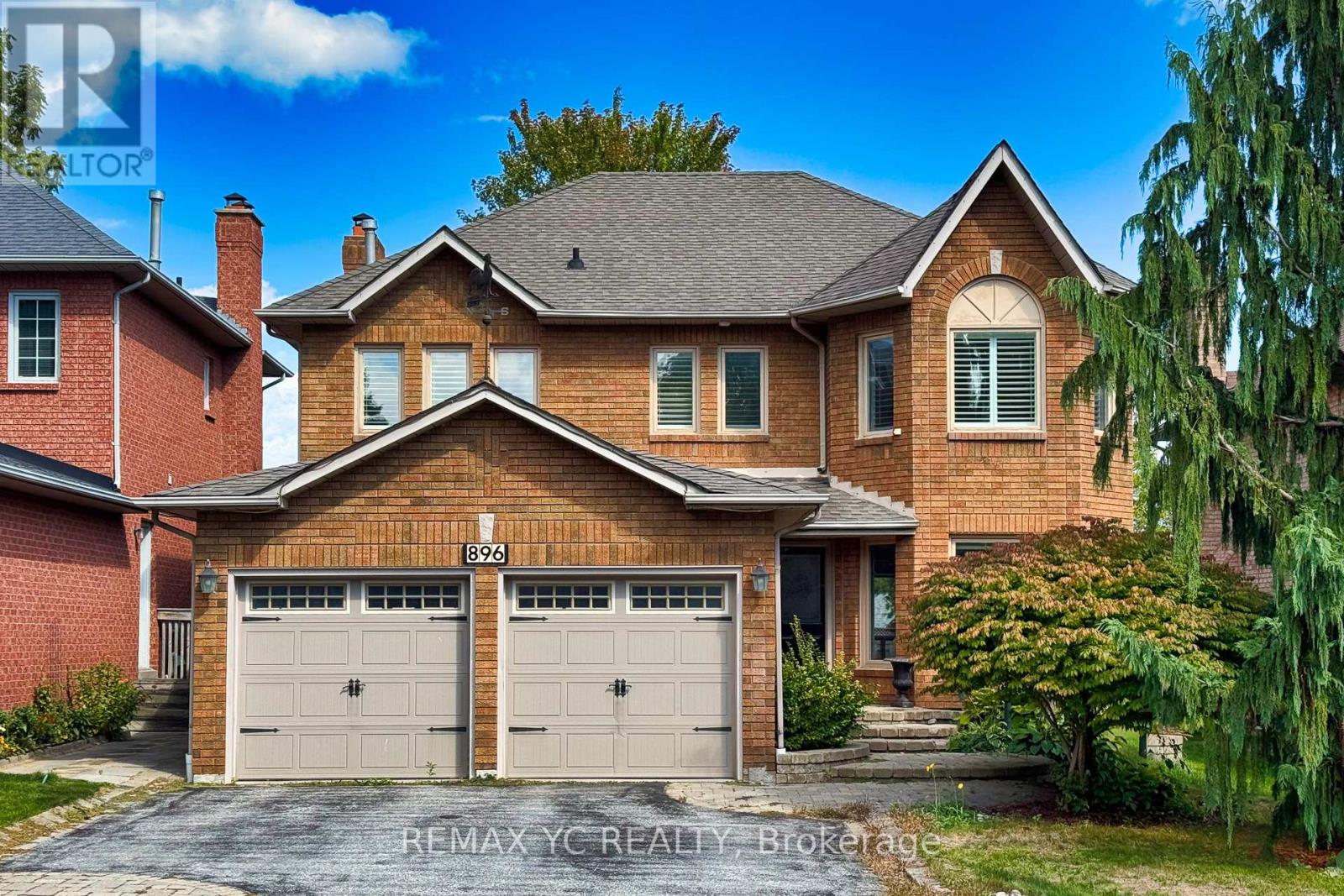 896 DARWIN DRIVE, Pickering, Ontario