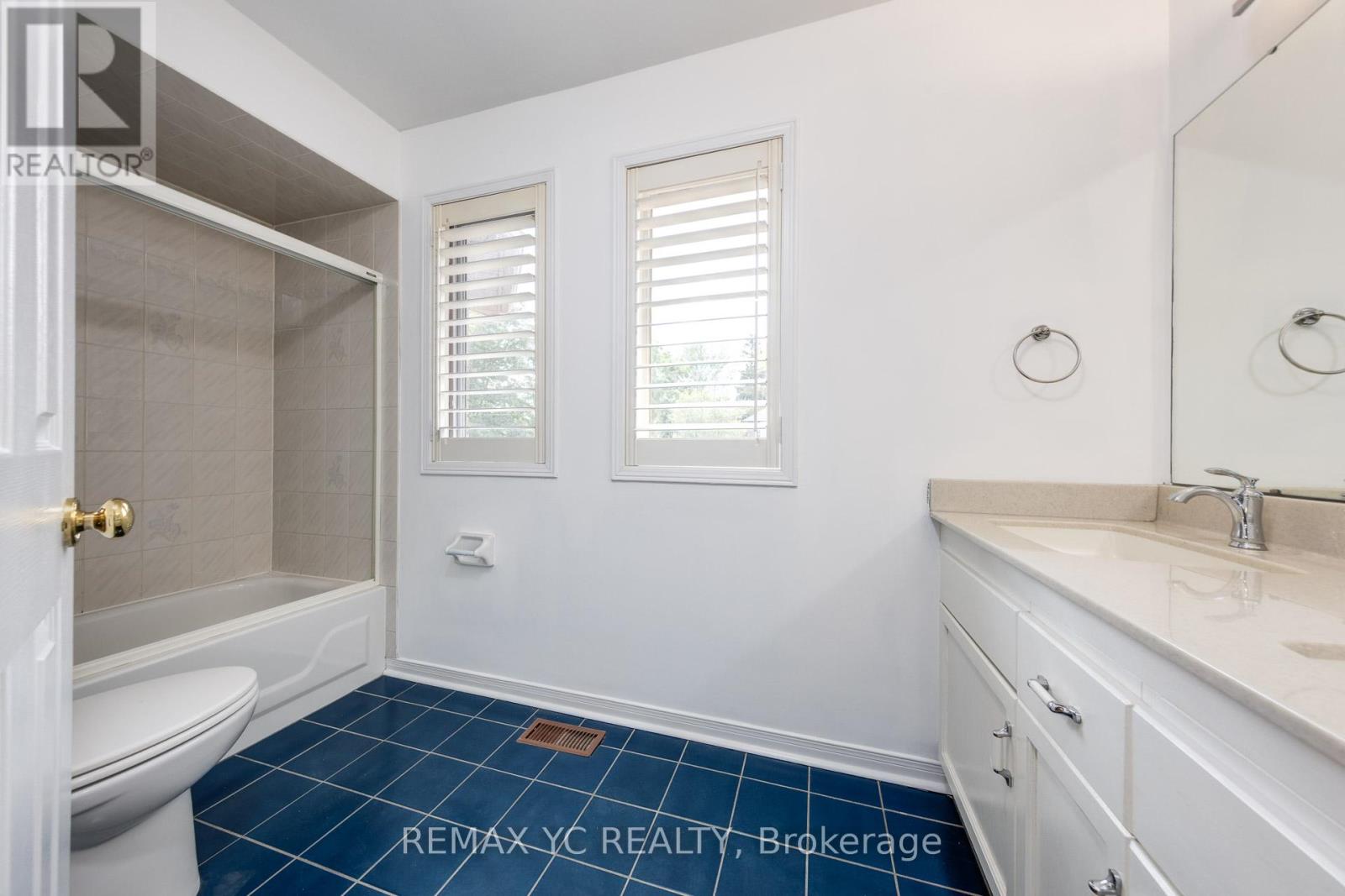 896 Darwin Drive, Pickering, Ontario  L1X 2P8 - Photo 13 - E12410149