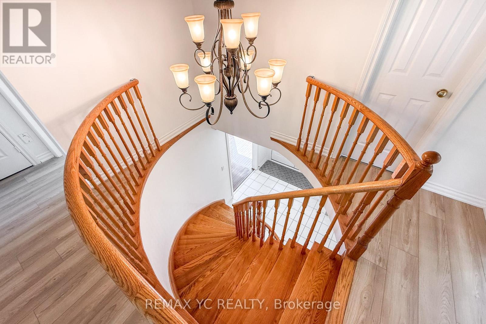 896 Darwin Drive, Pickering, Ontario  L1X 2P8 - Photo 14 - E12410149