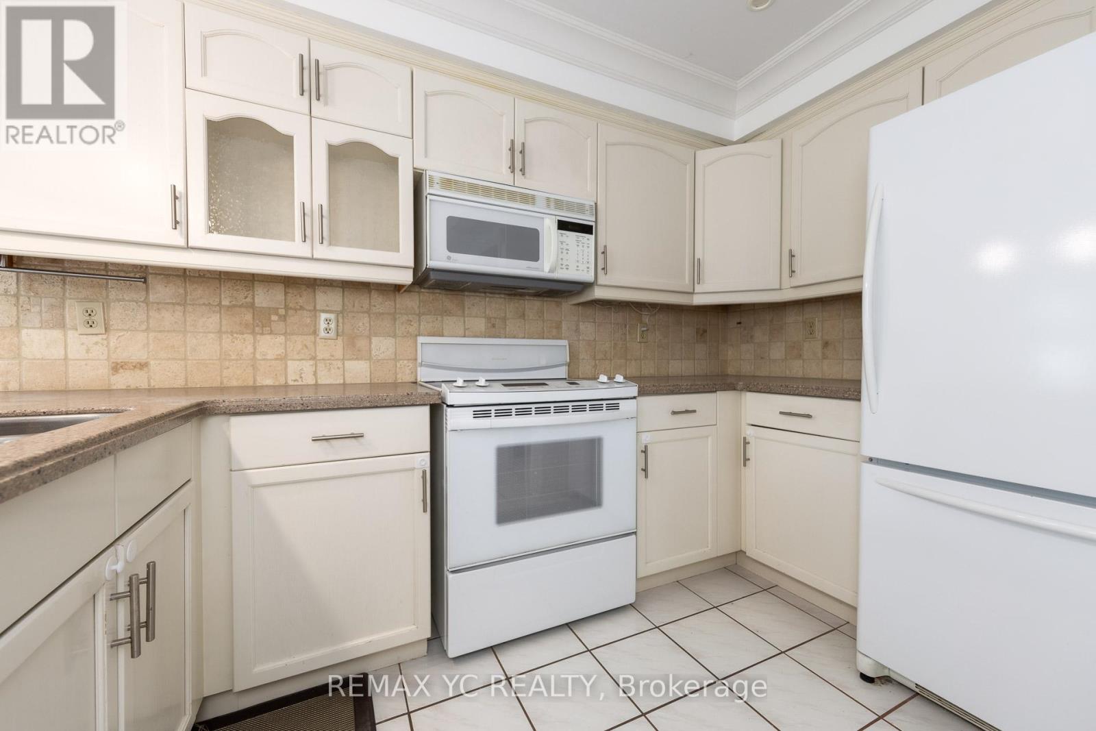 896 Darwin Drive, Pickering, Ontario  L1X 2P8 - Photo 17 - E12410149