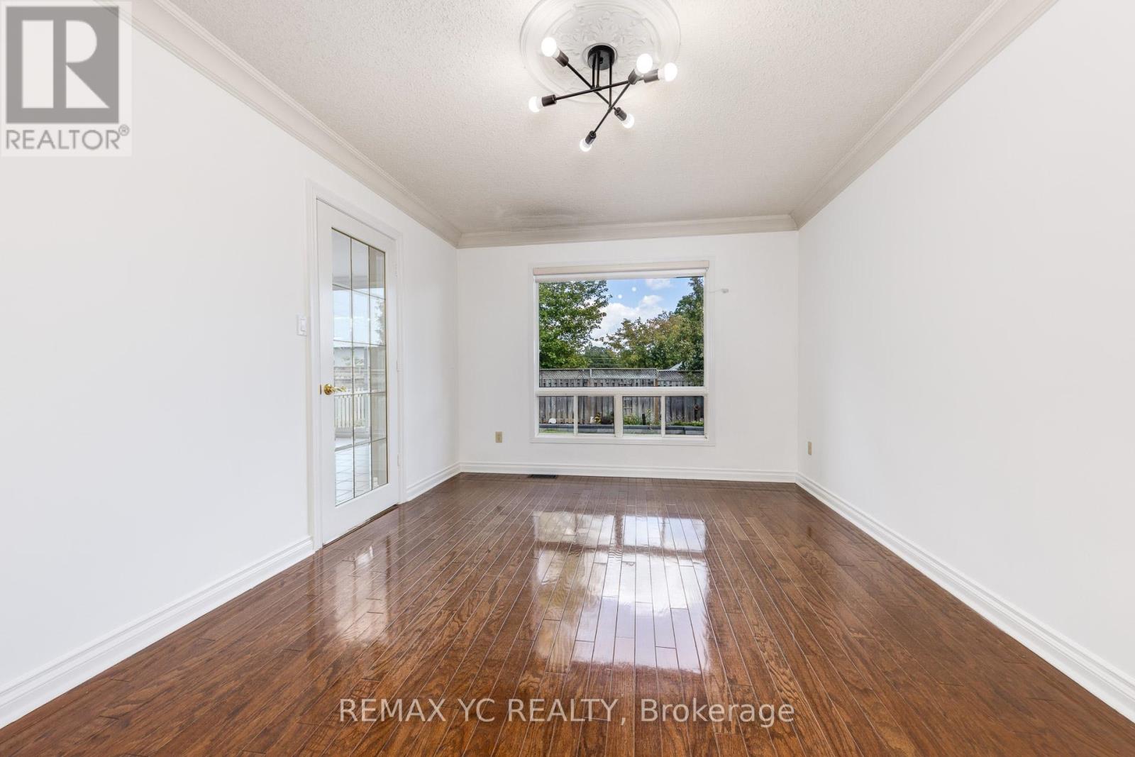 896 Darwin Drive, Pickering, Ontario  L1X 2P8 - Photo 23 - E12410149