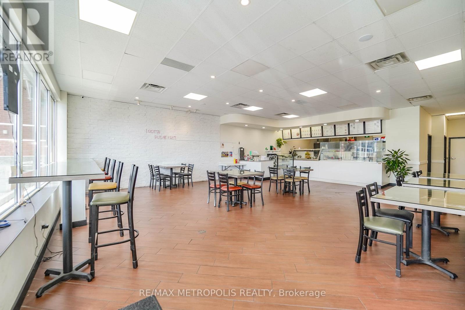 4 - 210 King Street E, Clarington (Bowmanville), Ontario  L1C 1P3 - Photo 10 - E12410196