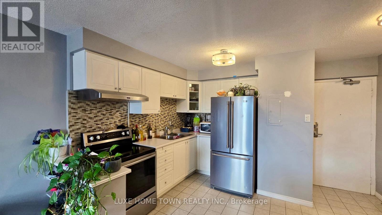 503 - 30 Summit Avenue, Hamilton, Ontario  L8V 2R8 - Photo 8 - X12410059