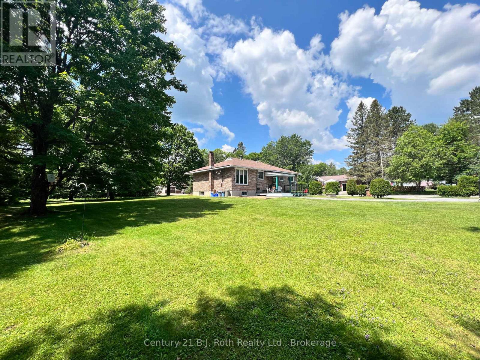 79 Albert Street, Sundridge, Ontario  P0A 1Z0 - Photo 27 - X12410110