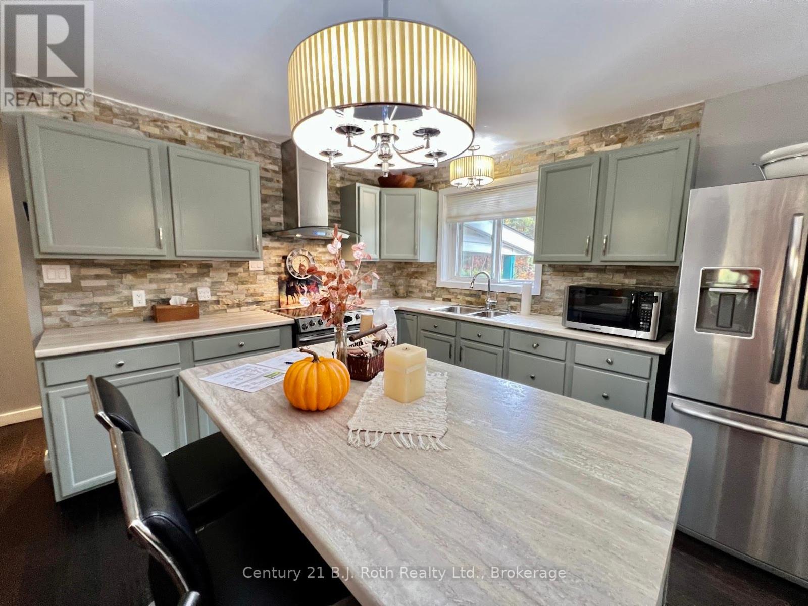 79 Albert Street, Sundridge, Ontario  P0A 1Z0 - Photo 39 - X12410110