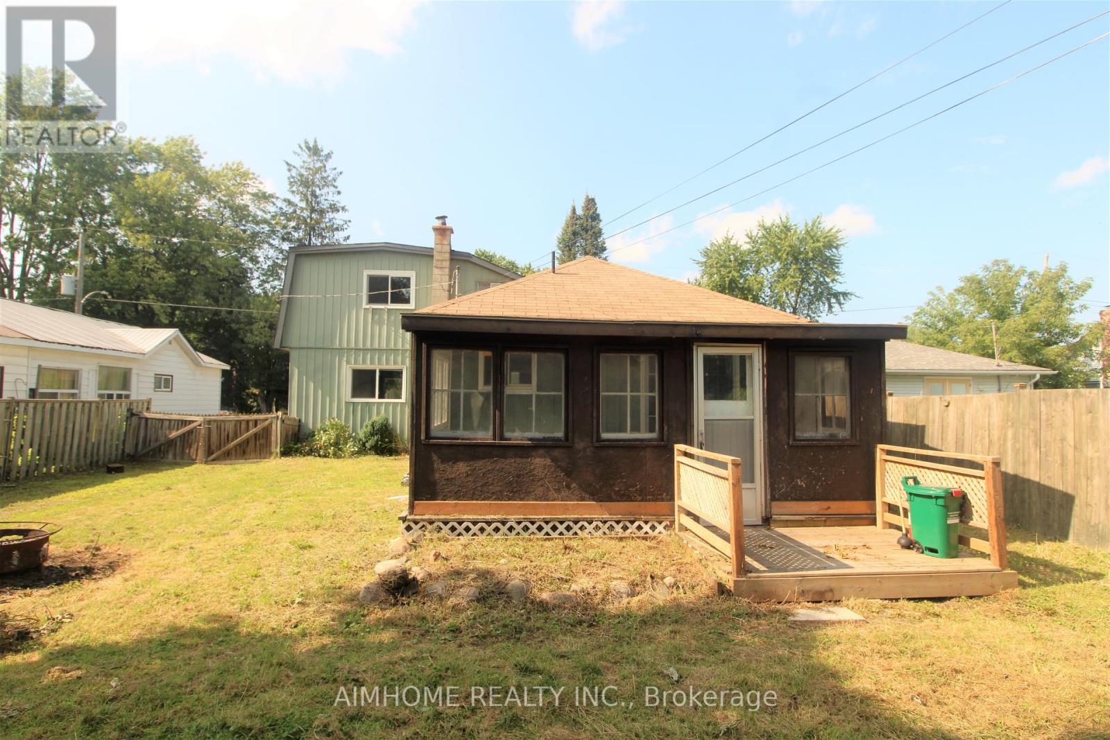 283 Woodycrest Avenue, Georgina, Ontario  L4P 2W3 - Photo 27 - N12410120