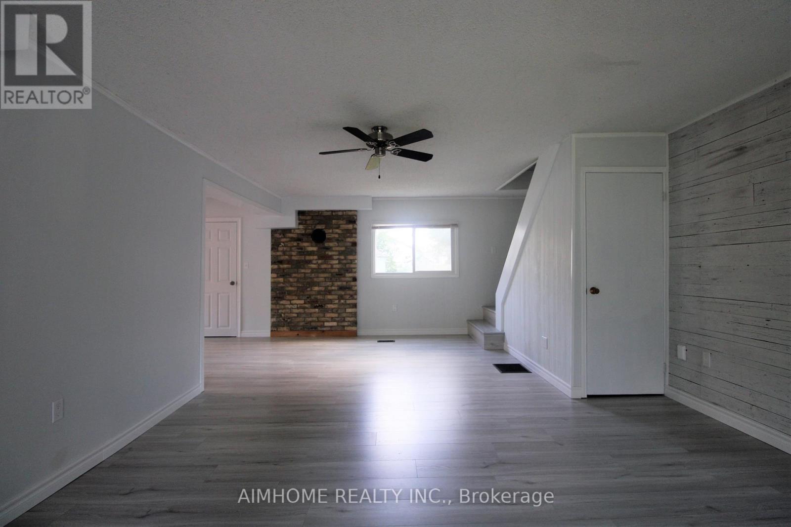 283 Woodycrest Avenue, Georgina, Ontario  L4P 2W3 - Photo 6 - N12410120