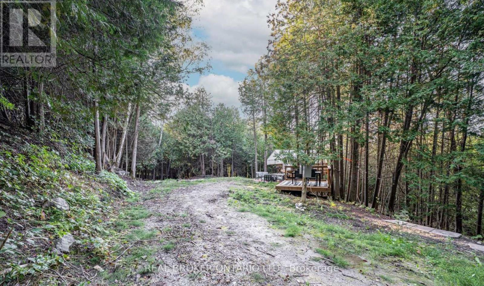 5703 10th Side Road, Essa, Ontario  L0L 1N0 - Photo 1 - N12410169