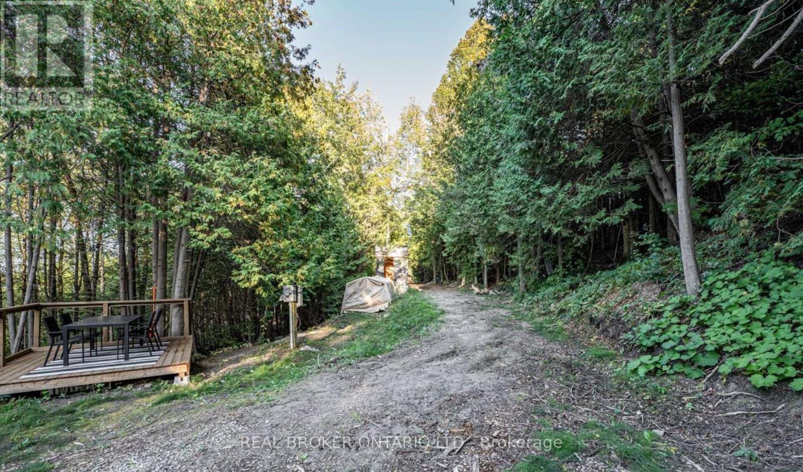 5703 10th Side Road, Essa, Ontario  L0L 1N0 - Photo 5 - N12410169