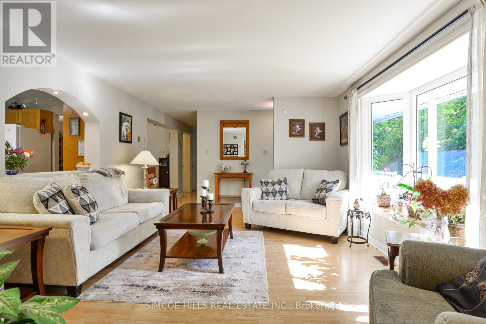 1758 Division Road E, Severn, Ontario  L3V 0Y7 - Photo 6 - S12410079
