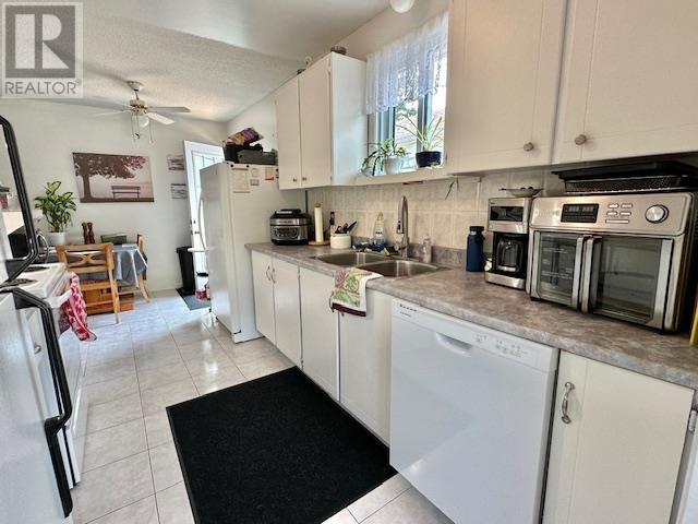 57 Hergott Ave, Elliot Lake, Ontario  P5A 3B1 - Photo 5 - SM252118