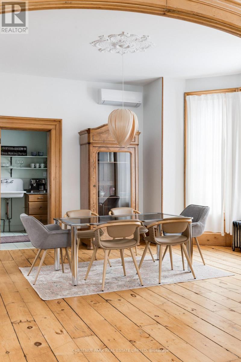 28 Centre Street, Prince Edward County, Ontario  K0K 2T0 - Photo 3 - X12410262