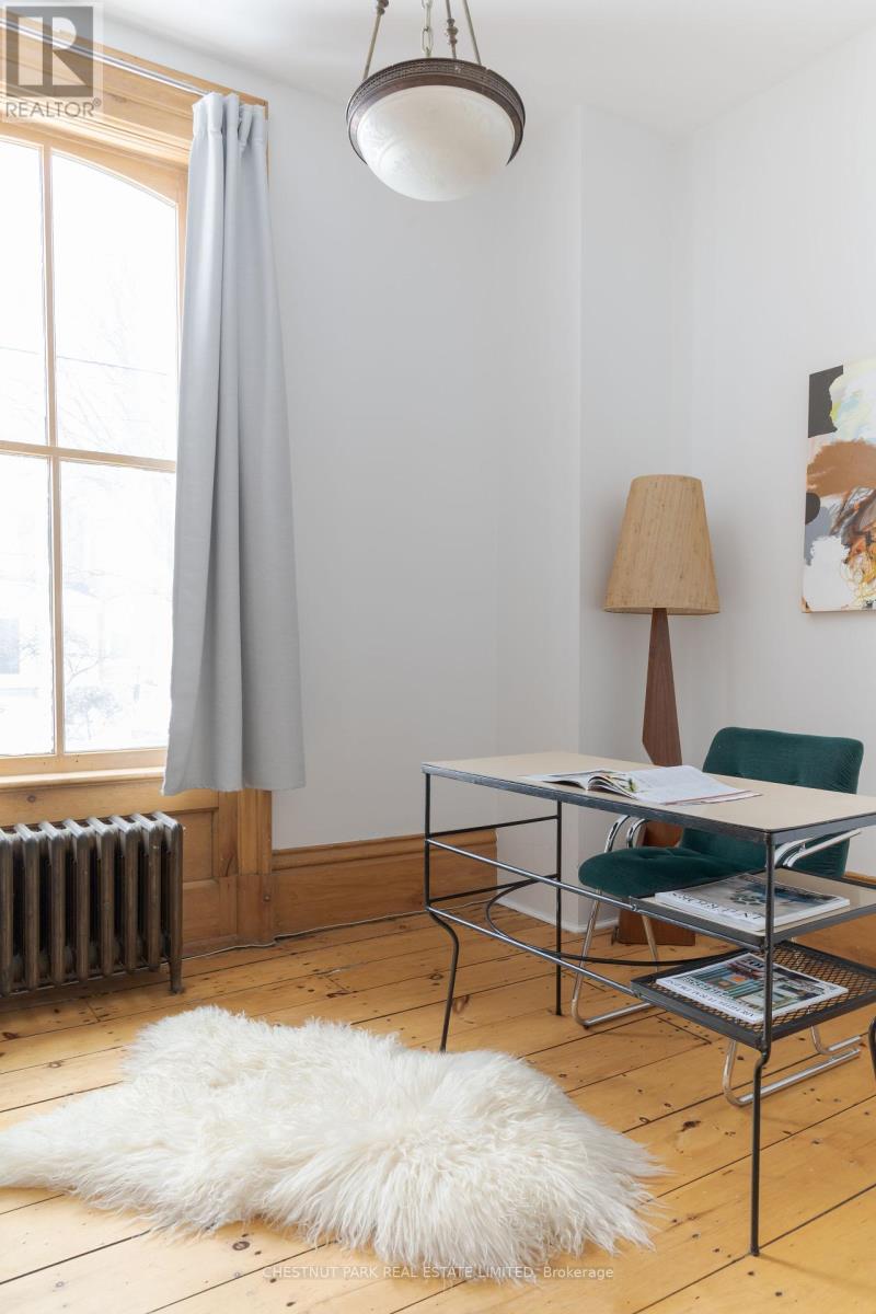 28 Centre Street, Prince Edward County, Ontario  K0K 2T0 - Photo 8 - X12410262