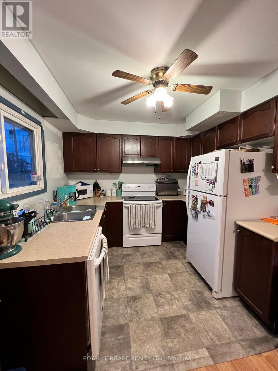 20 Pigeon Lake Road, Kawartha Lakes (Lindsay), Ontario  K9V 4R6 - Photo 12 - X12410276