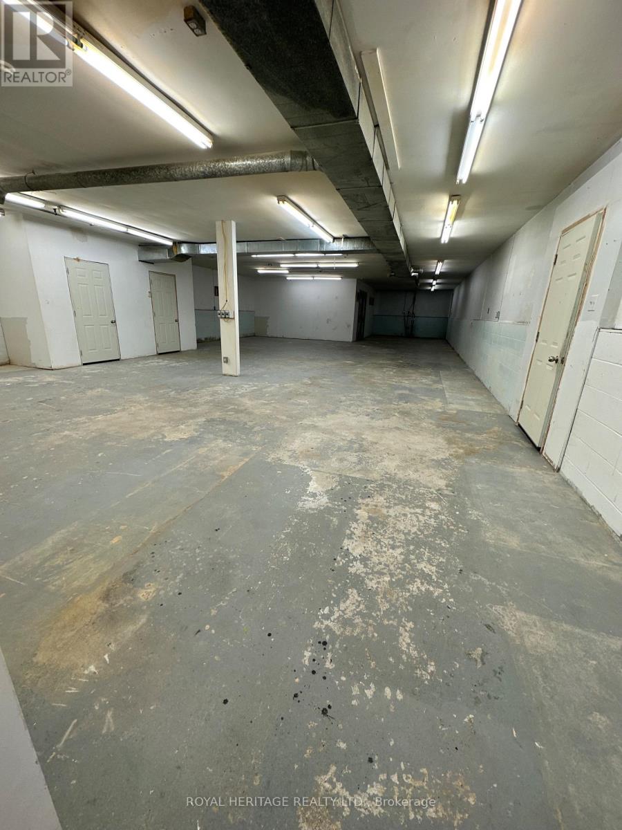 20 Pigeon Lake Road, Kawartha Lakes (Lindsay), Ontario  K9V 4R6 - Photo 4 - X12410276