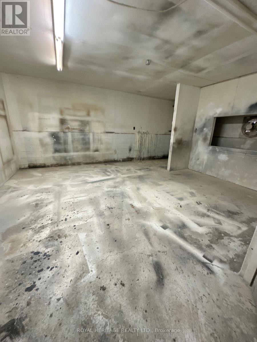 20 Pigeon Lake Road, Kawartha Lakes (Lindsay), Ontario  K9V 4R6 - Photo 5 - X12410276