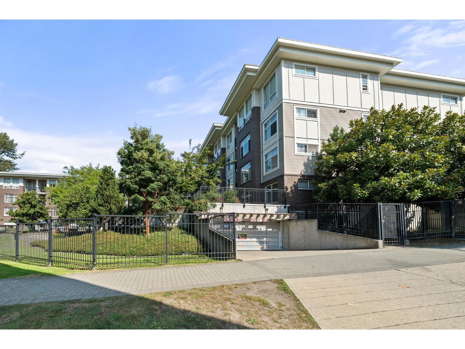 209 13555 Gateway Drive, Surrey, British Columbia  V3T 0B5 - Photo 28 - R3048341