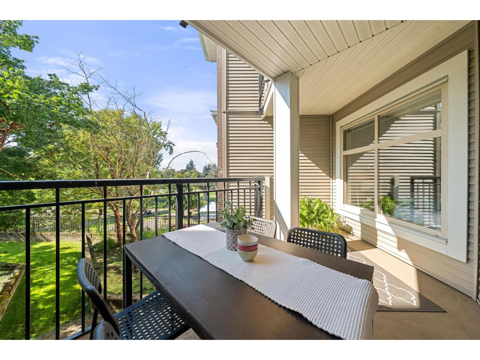 209 13555 Gateway Drive, Surrey, British Columbia  V3T 0B5 - Photo 24 - R3048341