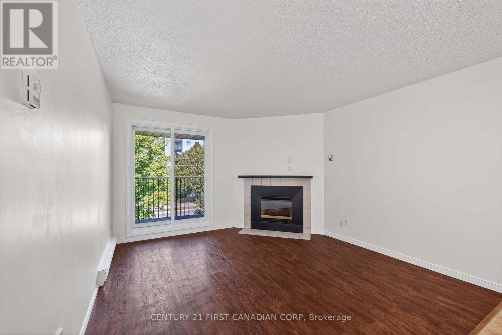 92 - 144 Conway Drive, London South (South X), Ontario  N6E 3N3 - Photo 18 - X12410230