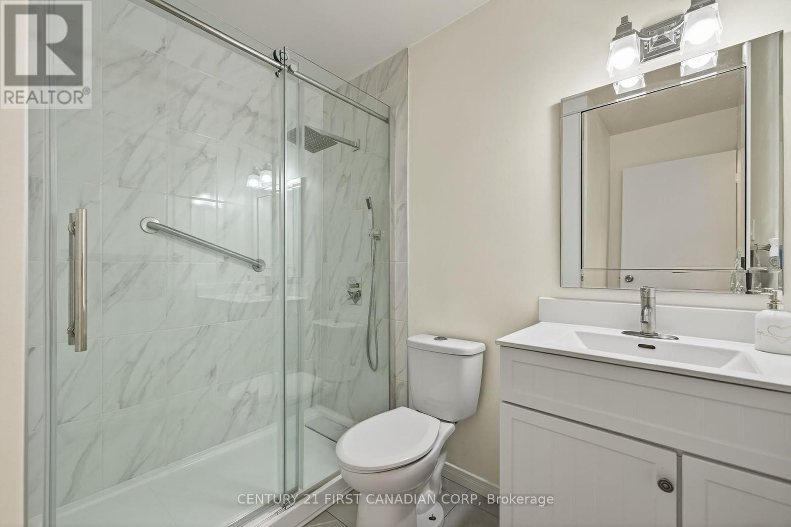 92 - 144 Conway Drive, London South (South X), Ontario  N6E 3N3 - Photo 23 - X12410230