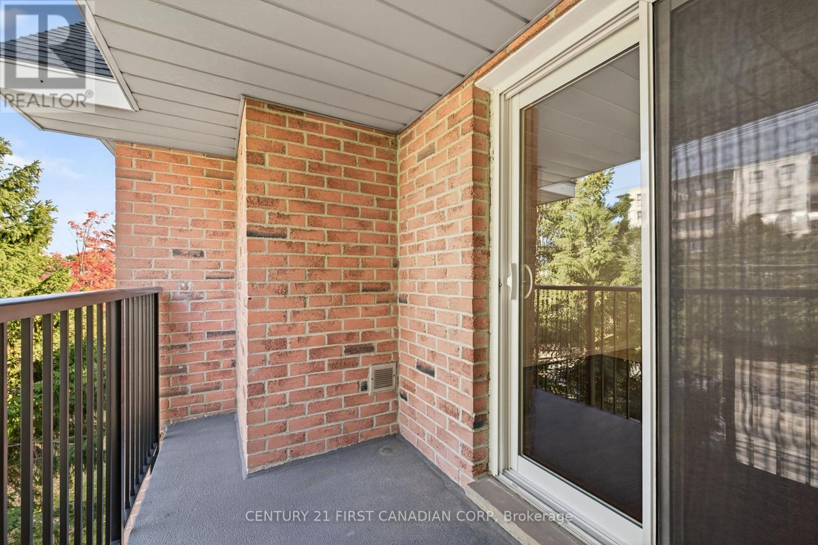 92 - 144 Conway Drive, London South (South X), Ontario  N6E 3N3 - Photo 26 - X12410230