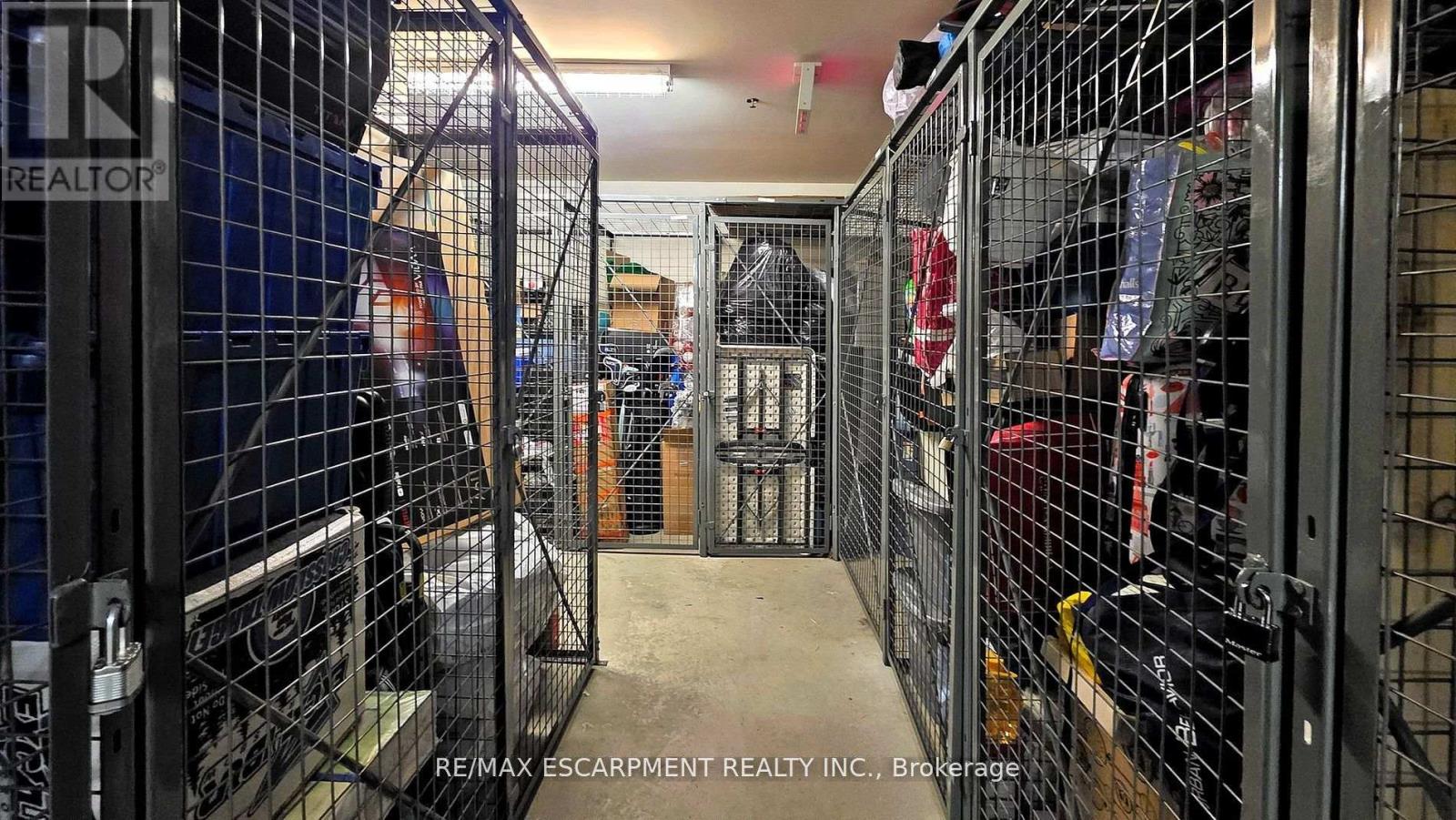 218 - 3351 Cawthra Road, Mississauga (Applewood), Ontario  L5A 4N5 - Photo 19 - W12410072