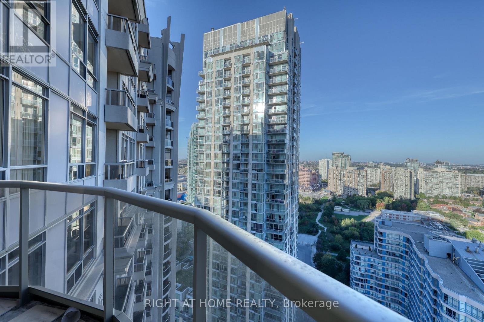 2807 - 3880 Duke Of York Boulevard, Mississauga, Ontario  L5B 4M7 - Photo 29 - W12410077