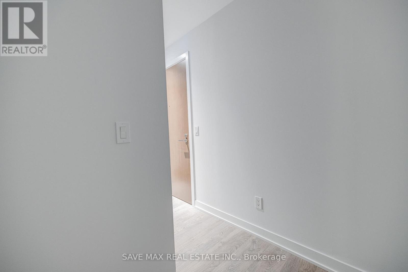 2206 - 1928 Lakeshore Boulevard, Toronto, Ontario  M6S 0B1 - Photo 12 - W12410093