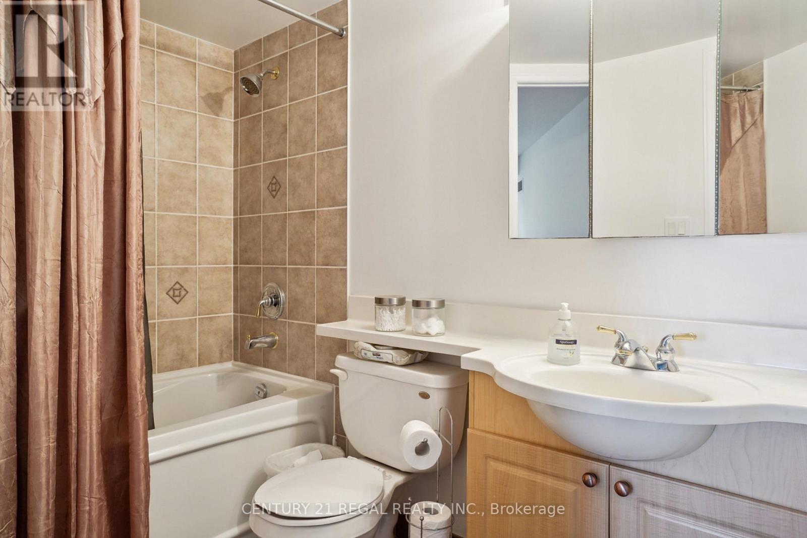 1004 - 9 Michael Power Place, Toronto, Ontario  M9A 0A5 - Photo 12 - W12410105