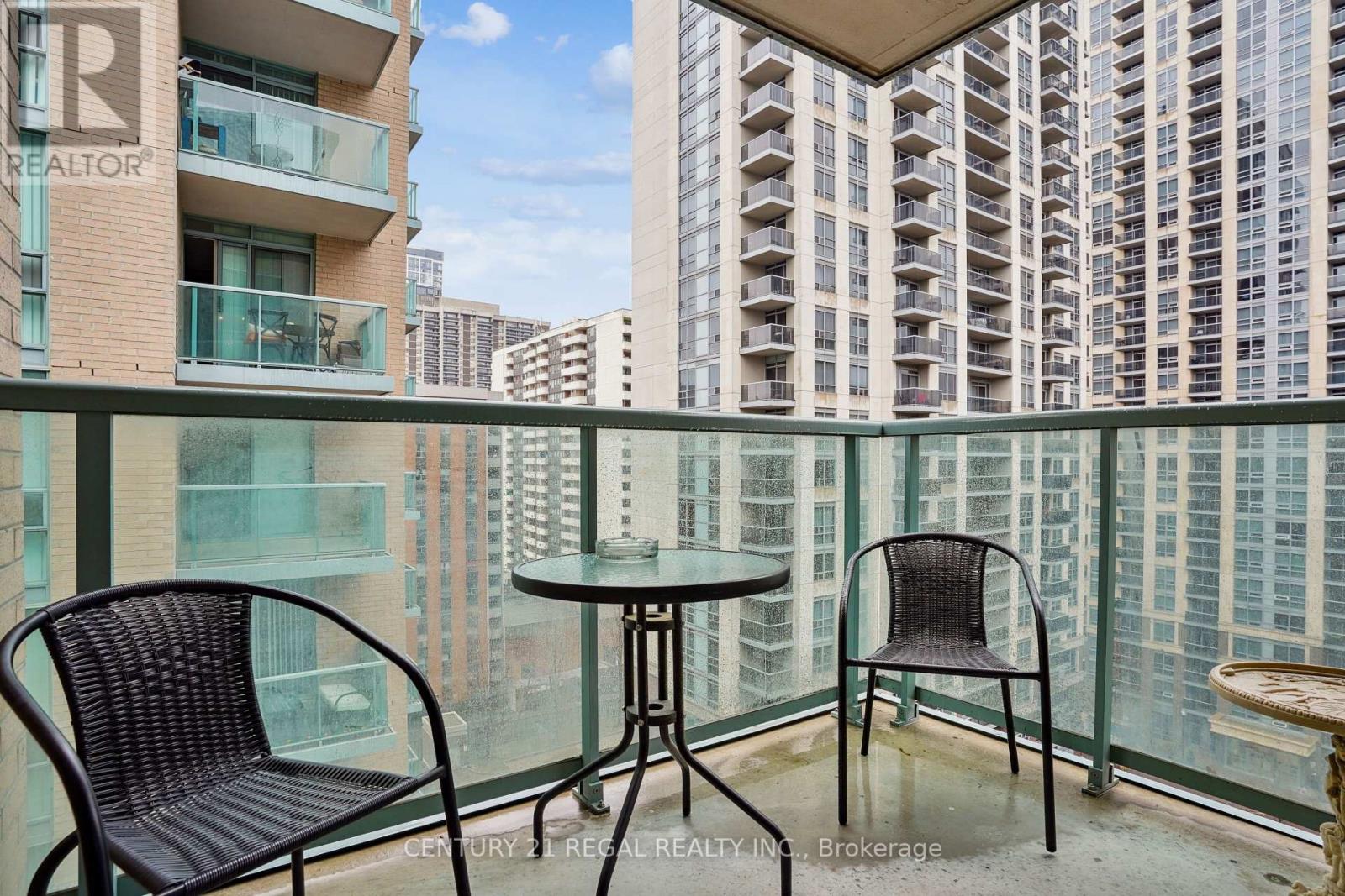 1004 - 9 Michael Power Place, Toronto, Ontario  M9A 0A5 - Photo 16 - W12410105
