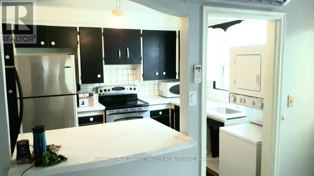5118 Dundas Street W, Toronto (Islington-City Centre West), Ontario  M9A 1C2 - Photo 7 - W12410112