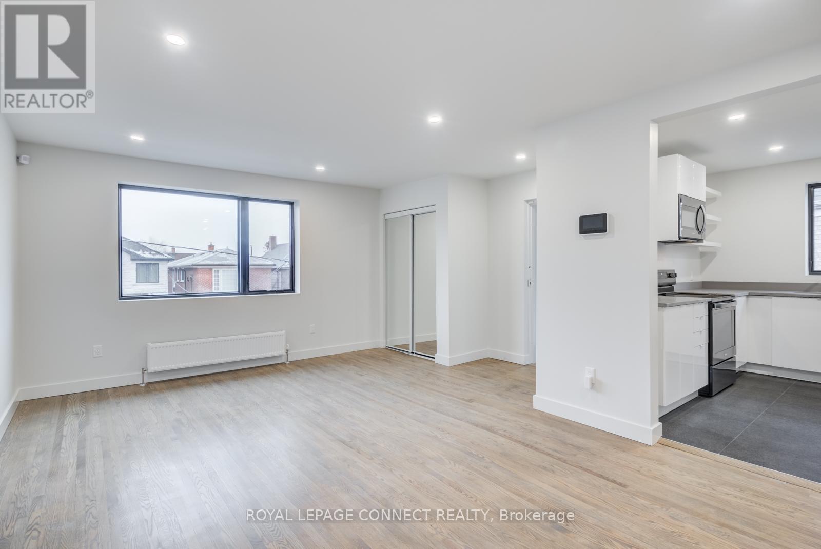 2 - 36 Hallam Street, Toronto, Ontario  M6G 1W2 - Photo 3 - W12410124