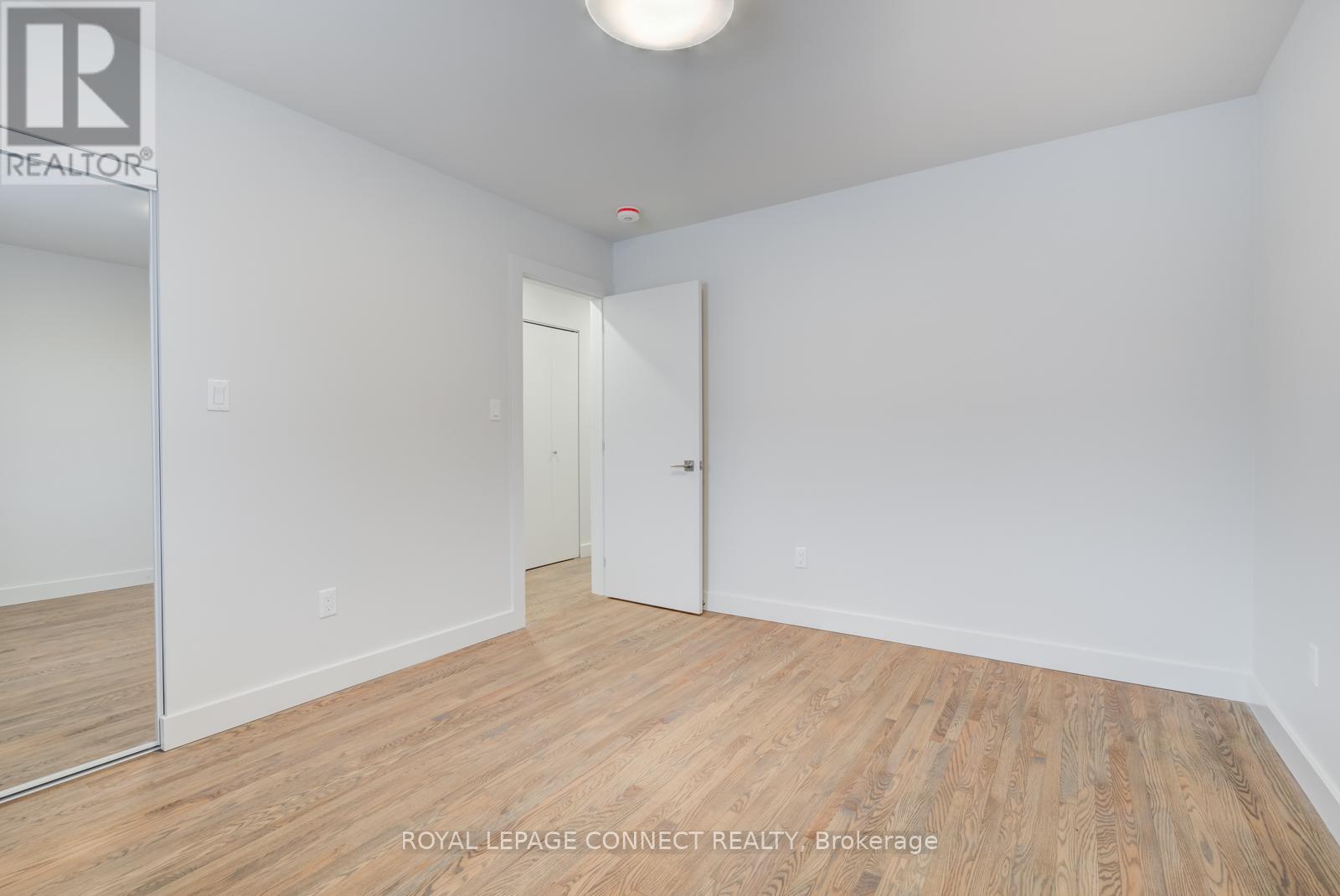 2 - 36 Hallam Street, Toronto, Ontario  M6G 1W2 - Photo 6 - W12410124