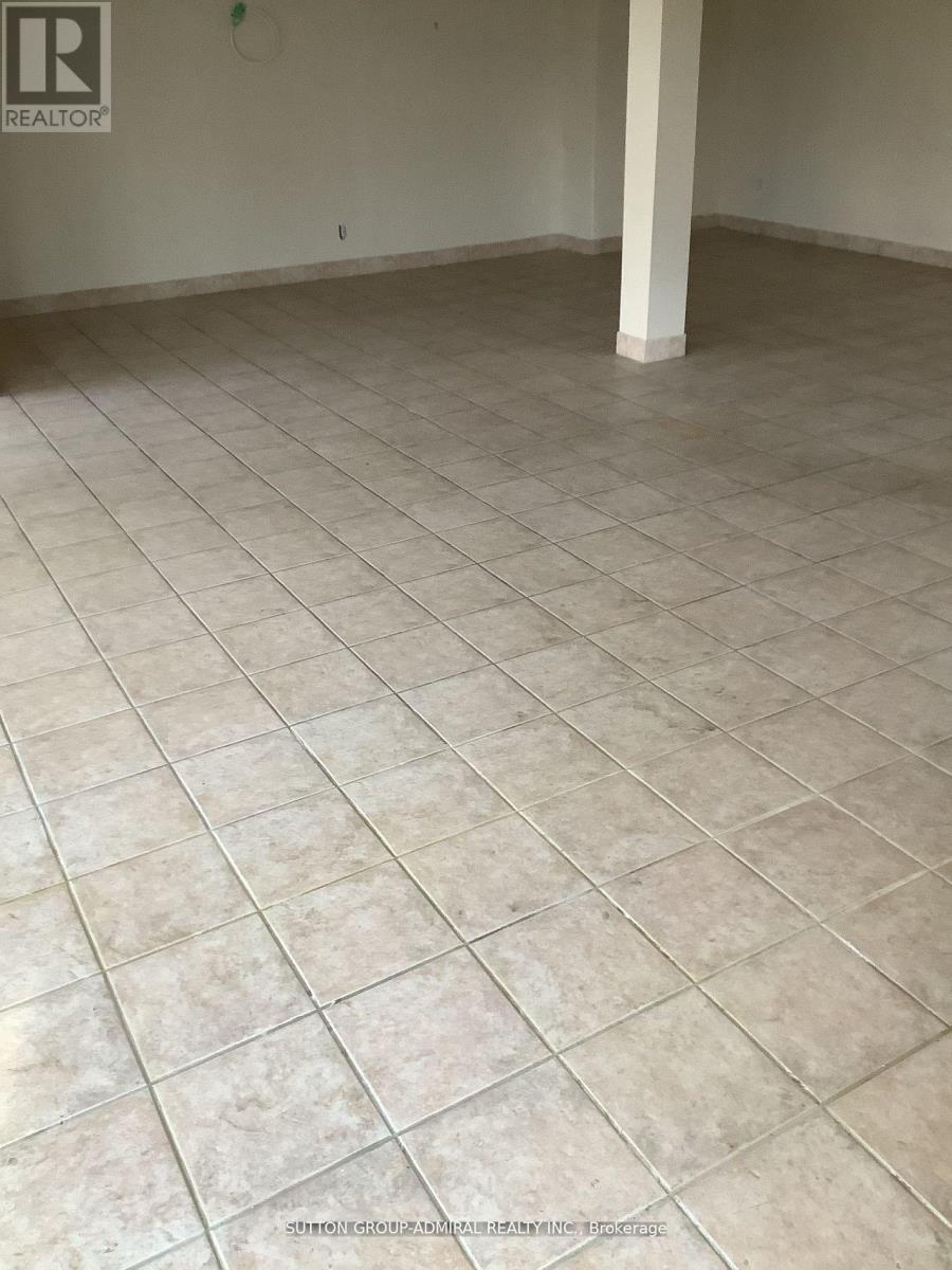 1634 Weston Road W, Toronto (Weston), Ontario  M9N 1T9 - Photo 3 - W12410183