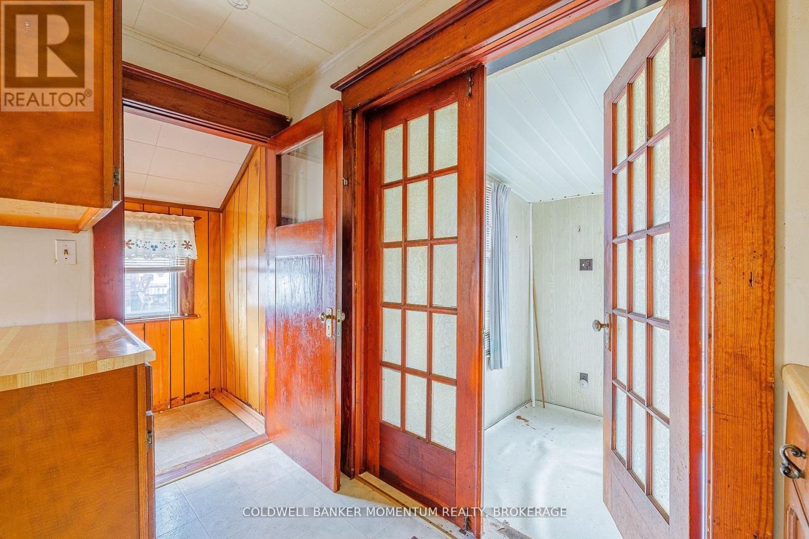 263 Humboldt Parkway, Port Colborne, Ontario  L3K 2H7 - Photo 15 - X12410099