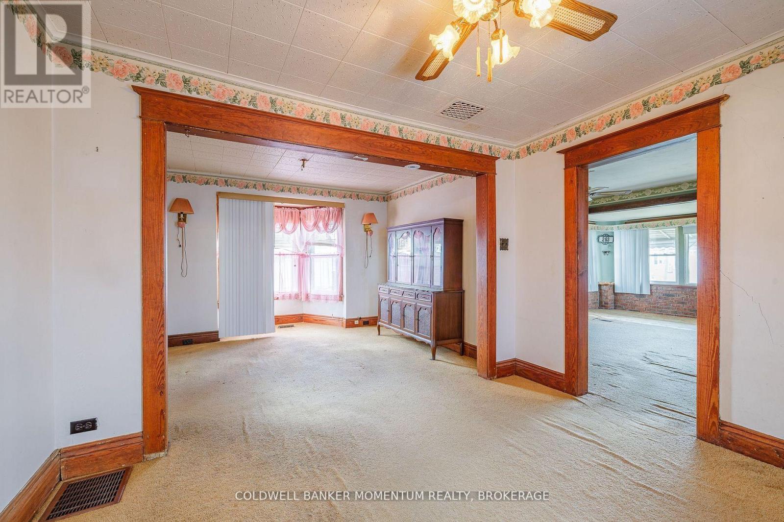 263 Humboldt Parkway, Port Colborne, Ontario  L3K 2H7 - Photo 9 - X12410099