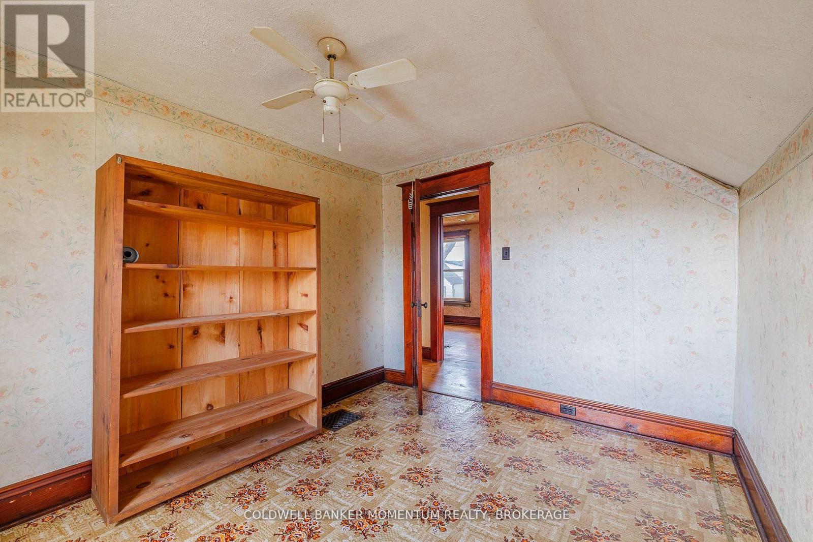 263 Humboldt Parkway, Port Colborne, Ontario  L3K 2H7 - Photo 21 - X12410099